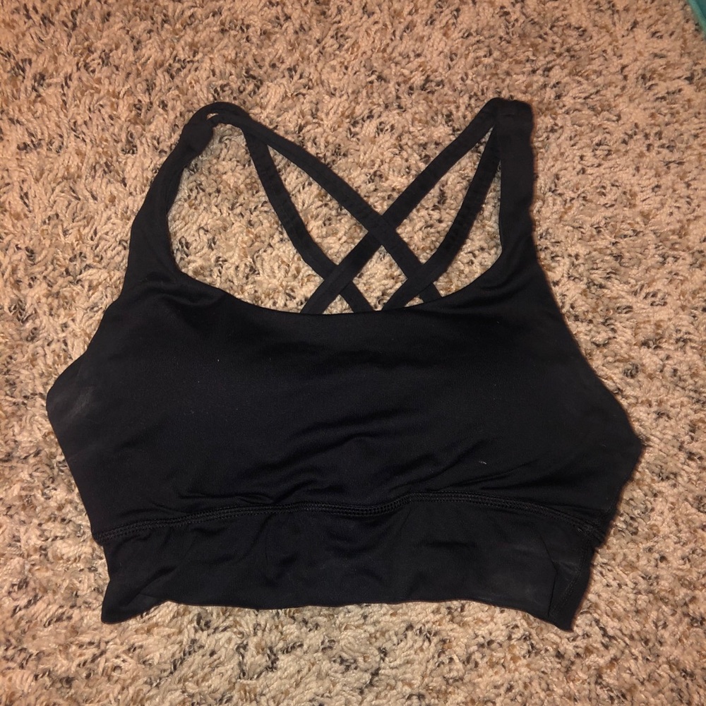 KEFI black sports bra